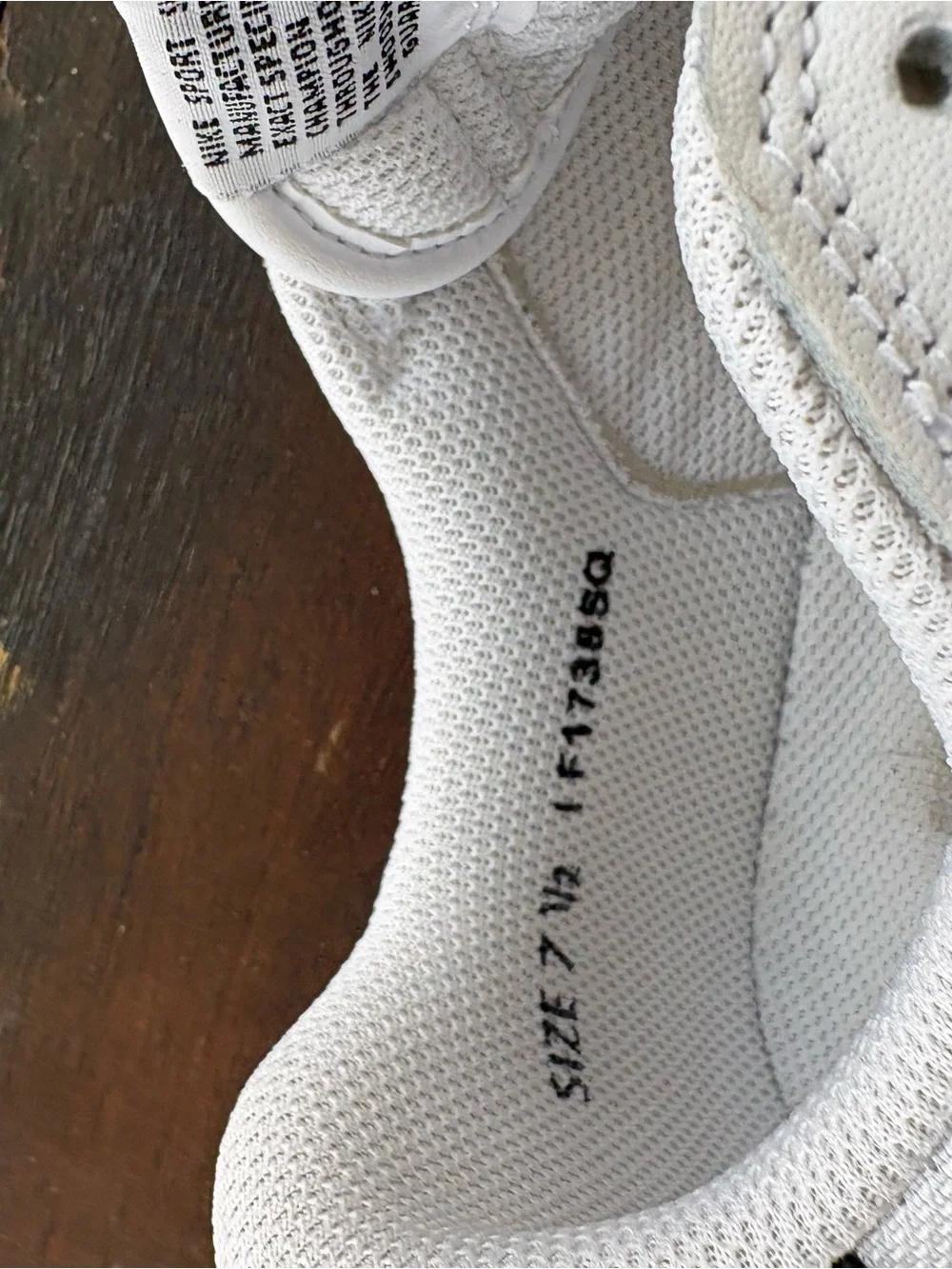 Nike White & Black Low-Top Skate Sneakers golf
